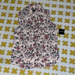 Liz Claiborne sleeveless button up blouse